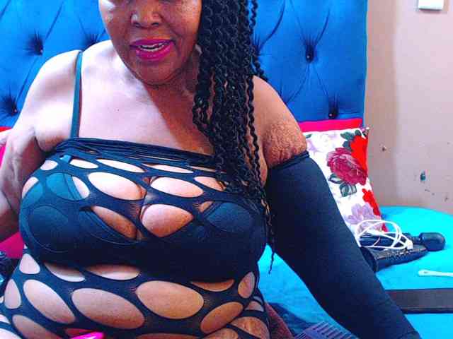 Ebonycandy10 webcam