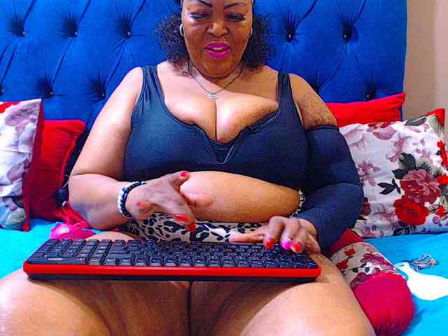 Ebonycandy10 webcam