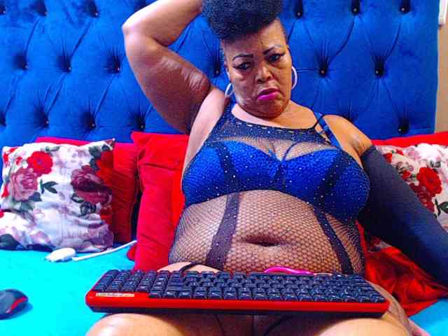 Ebonycandy10 webcam