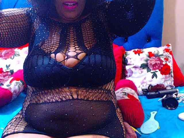 Ebonycandy10 webcam