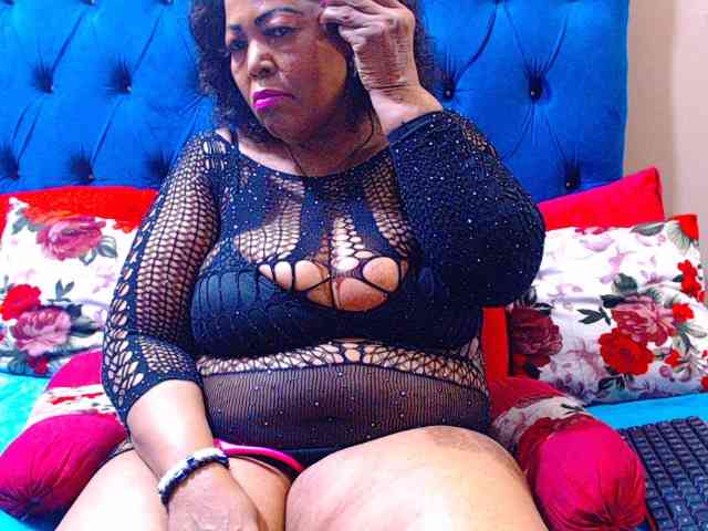 Ebonycandy10 webcam