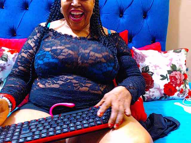 Ebonycandy10 webcam