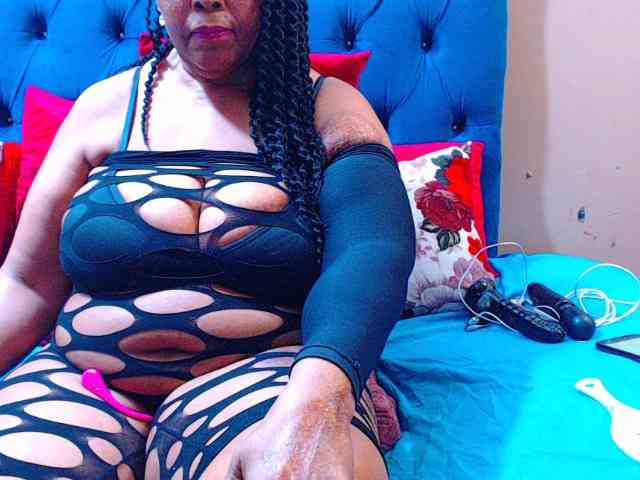 Ebonycandy10 webcam
