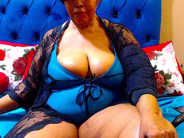 Ebonycandy10 webcam