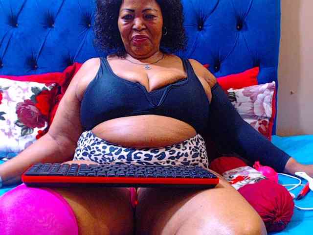Ebonycandy10 webcam