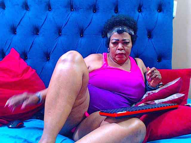 Ebonycandy10 Live Webcam on BongaCams