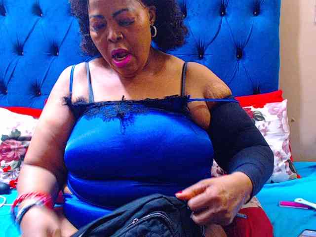 Ebonycandy10 webcam