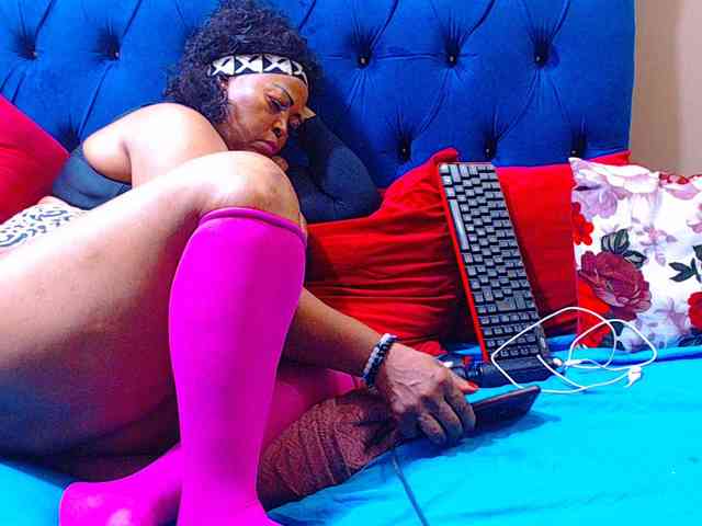 Ebonycandy10 webcam
