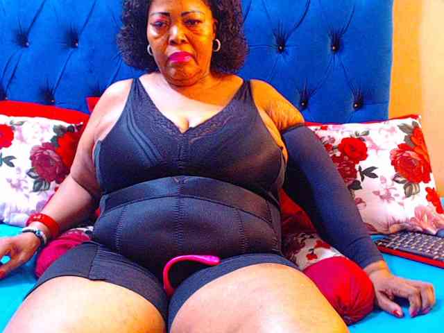 Ebonycandy10 webcam