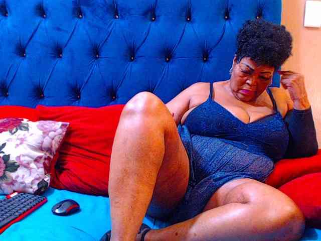 Ebonycandy10 webcam