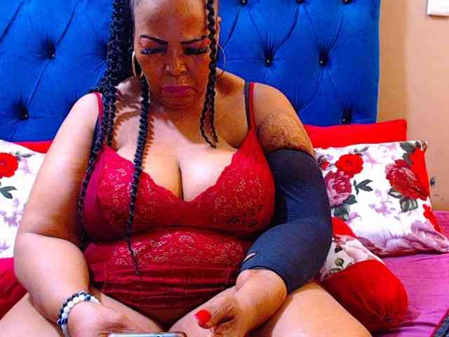 Ebonycandy10 webcam