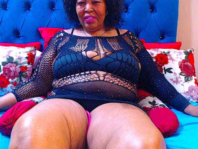 Ebonycandy10 webcam