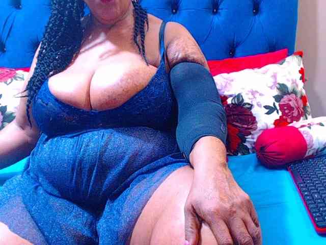 Ebonycandy10