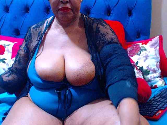 Ebonycandy10 webcam