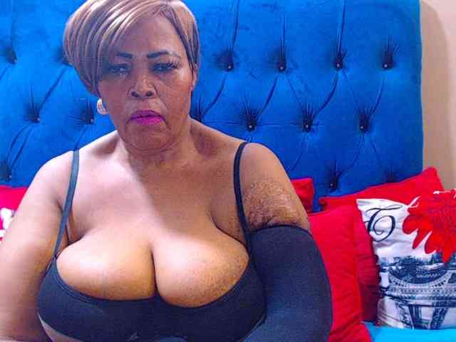 Ebonycandy10