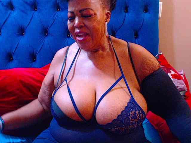 Ebonycandy10 webcam