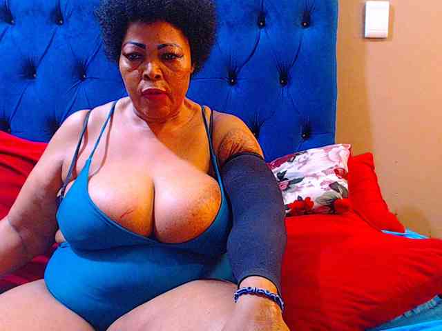 Ebonycandy10 webcam