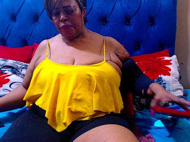 Ebonycandy10
