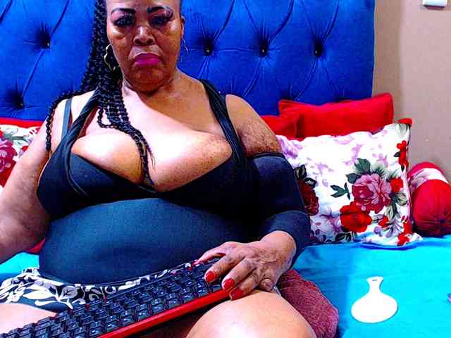 Ebonycandy10