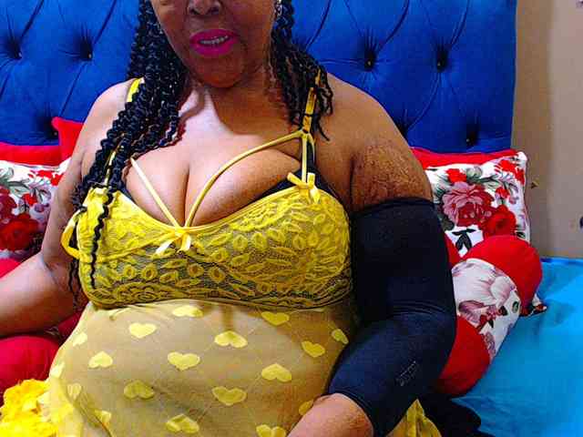 Ebonycandy10 webcam