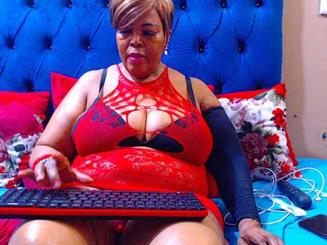 Ebonycandy10 webcam