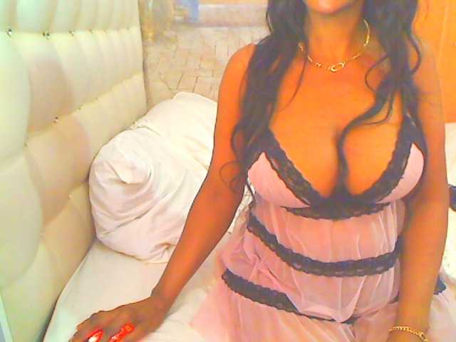 HOTLILLIE's BongaCams show and profile