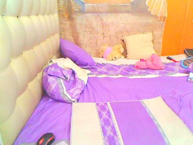 HOTLILLIE's BongaCams show and profile