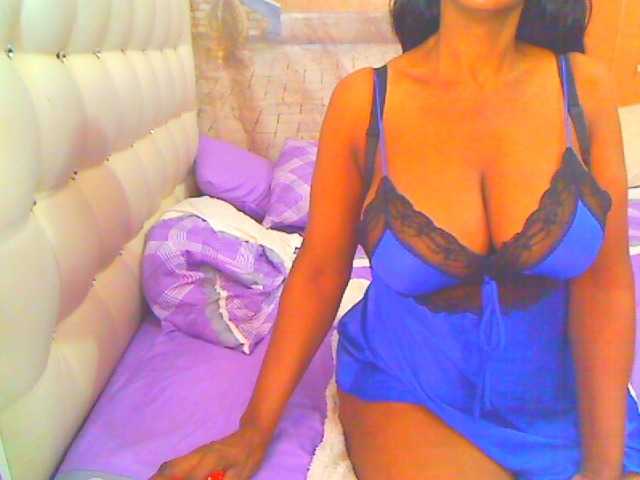HOTLILLIE's BongaCams show and profile