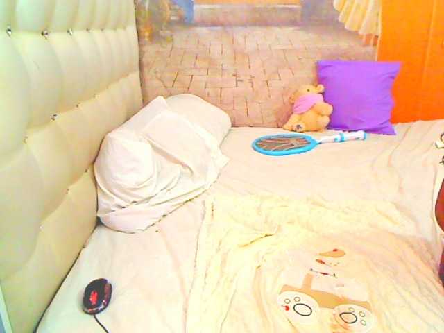 HOTLILLIE's BongaCams show and profile