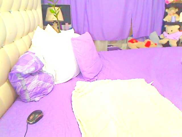 HOTLILLIE's BongaCams show and profile