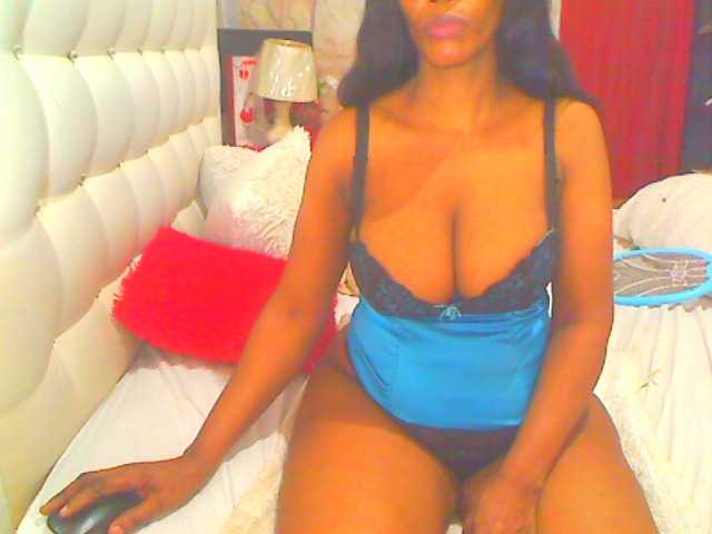 HOTLILLIE webcam