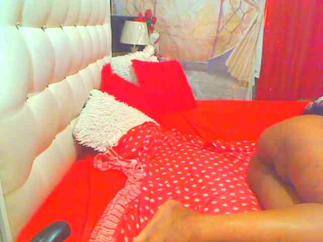 HOTLILLIE webcam