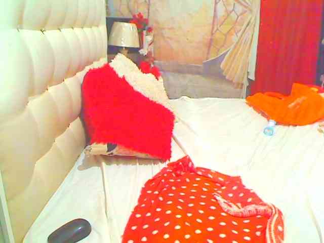 HOTLILLIE webcam