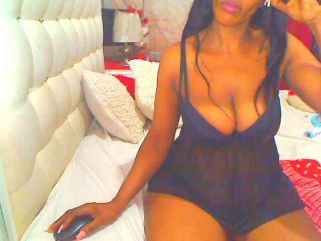 HOTLILLIE webcam