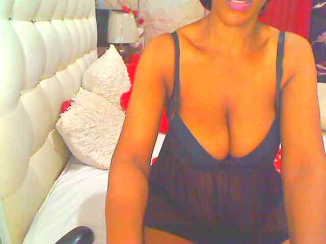 HOTLILLIE webcam