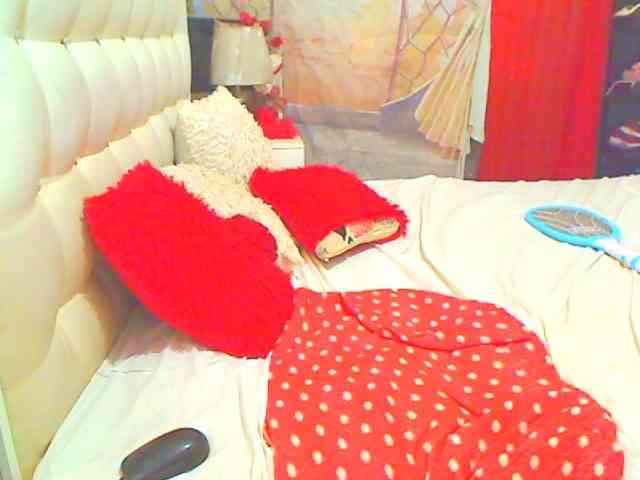 HOTLILLIE webcam