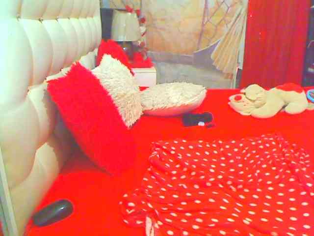 HOTLILLIE webcam