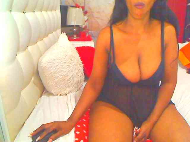 HOTLILLIE webcam
