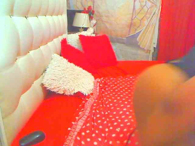 HOTLILLIE webcam
