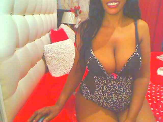 HOTLILLIE webcam