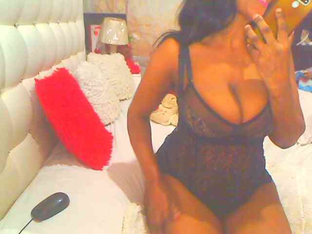 HOTLILLIE webcam
