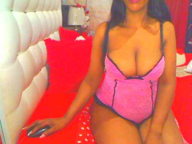 HOTLILLIE webcam
