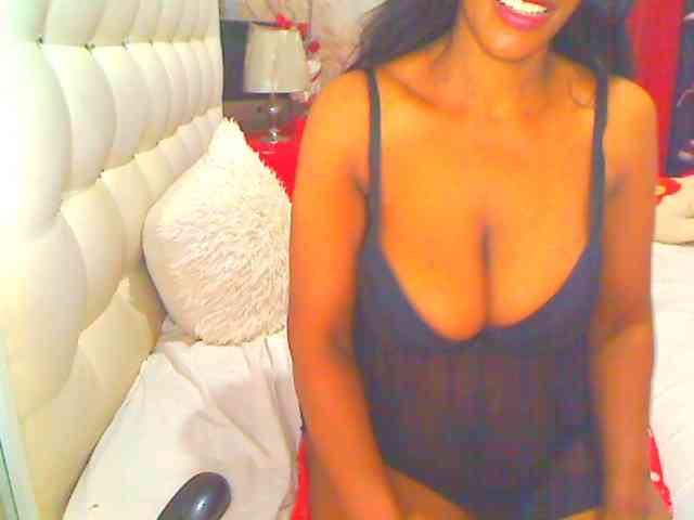 HOTLILLIE webcam