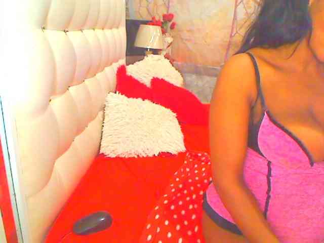 HOTLILLIE webcam