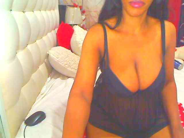 HOTLILLIE webcam