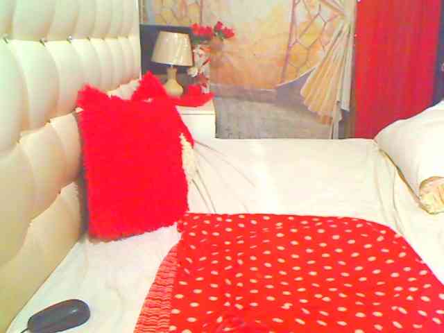 HOTLILLIE webcam