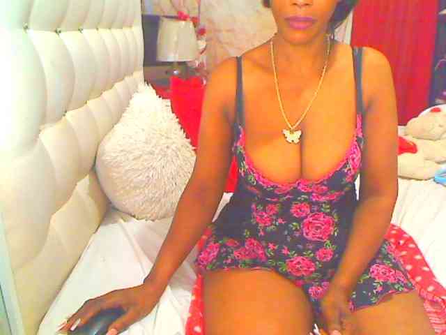 HOTLILLIE webcam