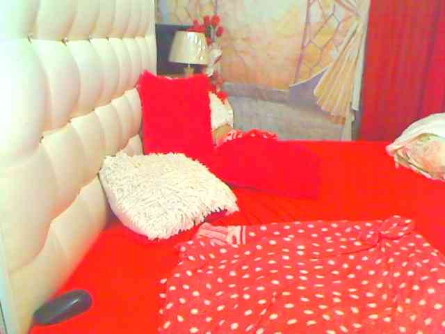 HOTLILLIE webcam