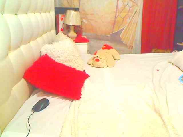 HOTLILLIE webcam
