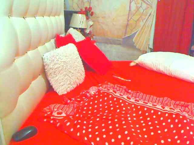 HOTLILLIE webcam